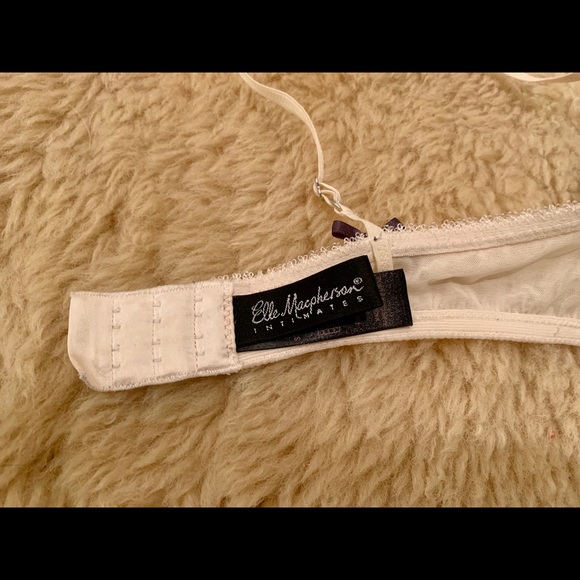 Elle Macpherson intimates bra. Size 34C - Picture 4 of 4
